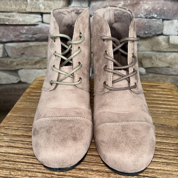 Marleylilly Women's Soft Brown Suede Ankle Boots, Size 9 Wedge Heel Lace Up READ - Picture 1 of 10